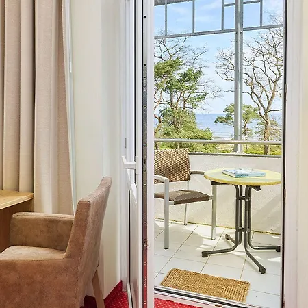 Bed & Breakfast Strandhotel Garni Kormoran Zinnowitz